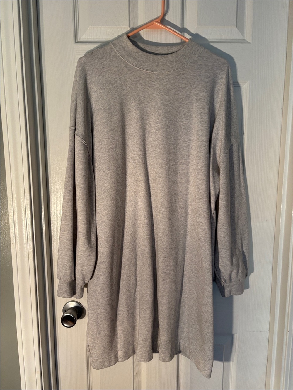 GAP Light Gray Women's Oversized Crewneck Sweatshirt